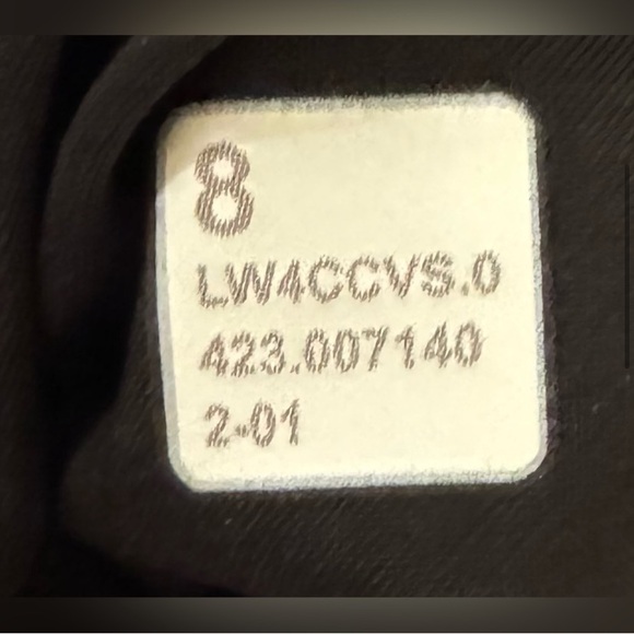 NWOT Lululemon 3 in 1 Insulated Rain coat - Picture 7 of 11